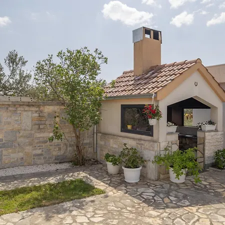 Peacefull With Garden And Barbeque * Biograd Na Moru